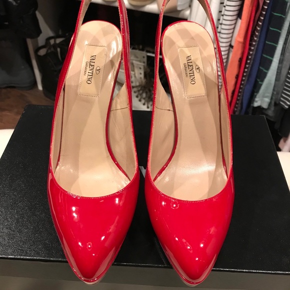 •SOLD• Valentino Red Patent Leather Slingback Heel - Picture 1 of 8